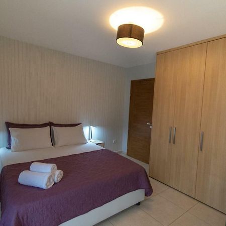 Spacious Fully Equipped 3Bd 2Bath Apt In The Heart Of City With Balconies Ac And Fast Wifi #2 Heraklion Exteriör bild