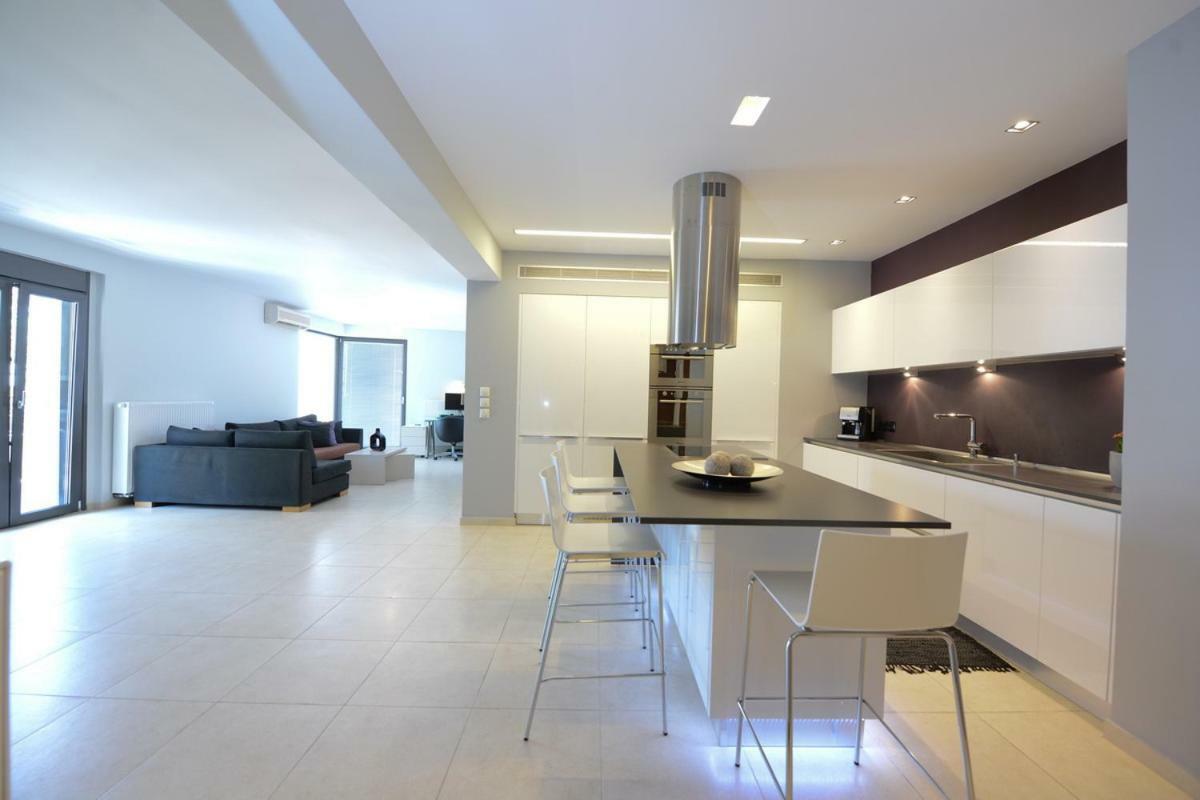 Spacious Fully Equipped 3Bd 2Bath Apt In The Heart Of City With Balconies Ac And Fast Wifi #2 Heraklion Exteriör bild