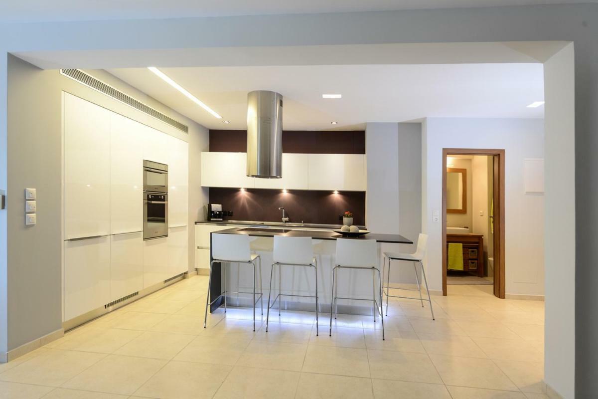Spacious Fully Equipped 3Bd 2Bath Apt In The Heart Of City With Balconies Ac And Fast Wifi #2 Heraklion Exteriör bild