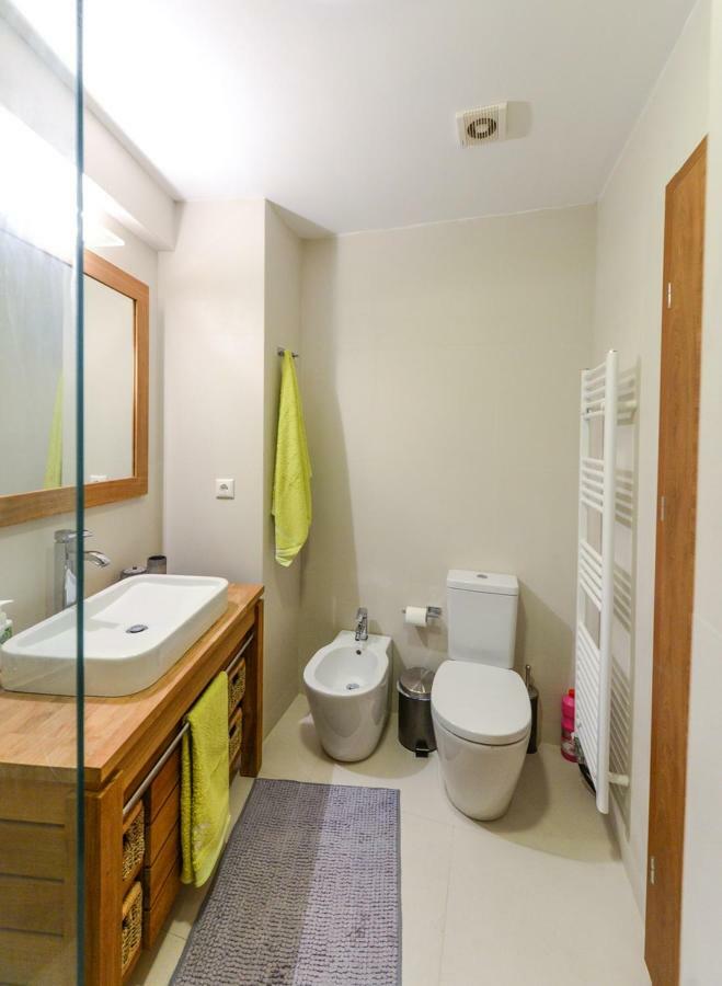 Spacious Fully Equipped 3Bd 2Bath Apt In The Heart Of City With Balconies Ac And Fast Wifi #2 Heraklion Exteriör bild